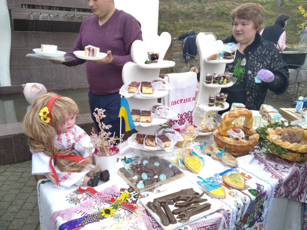 У Східницькій громаді відбувся благодійний ярмарок. ФОТО 3 DrogMedia У Східницькій громаді відбувся благодійний ярмарок. ФОТО