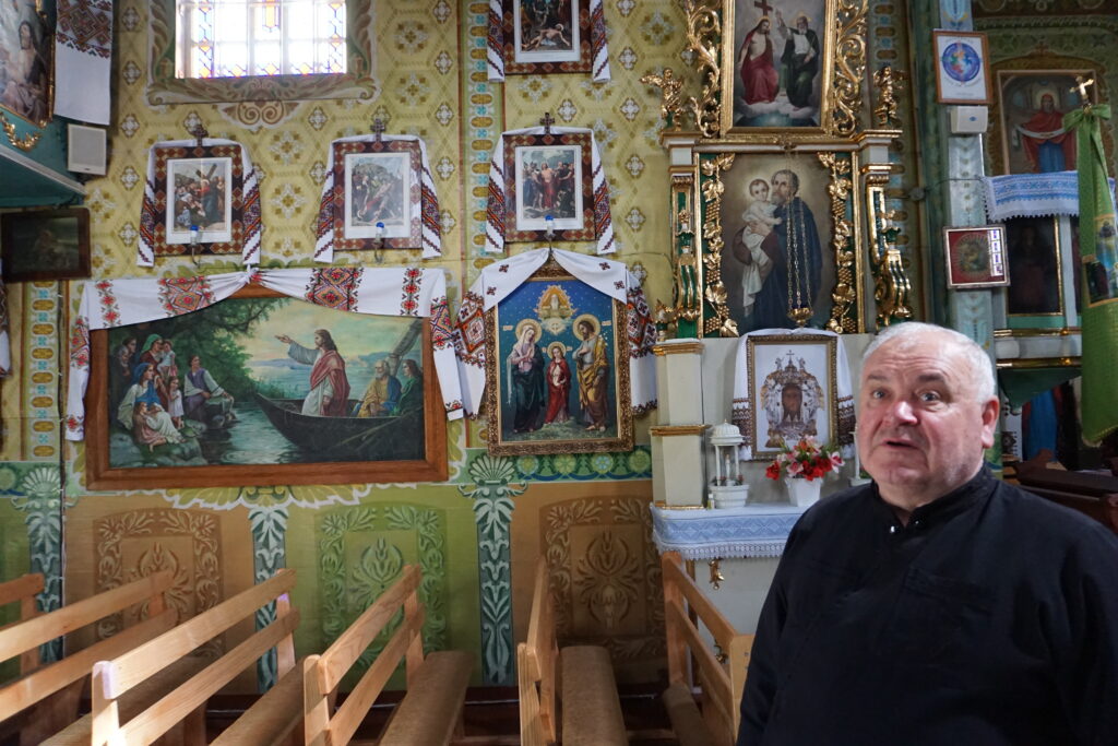DrogMedia Експедиція в Солець: слідами Уляни Кравченко до столітніх артефактів зі старої дзвіниці