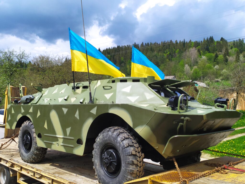Благодійний фонд Братів Дуліб'яників передав бойову машину для потреб ЗСУ. ФОТО 2 DrogMedia Благодійний фонд Братів Дуліб'яників передав бойову машину для потреб ЗСУ. ФОТО