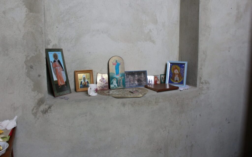 У Дрогобичі батюшки, покидаючи церкву, забрали навіть іконостас та дзвони 3 DrogMedia У Дрогобичі батюшки, покидаючи церкву, забрали навіть іконостас та дзвони