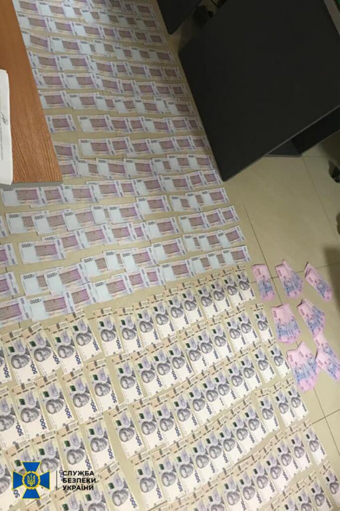 На Львівщині викрили схему продажу бронежелетів на суму понад 5 млн. грн. 3 DrogMedia На Львівщині викрили схему продажу бронежелетів на суму понад 5 млн. грн.