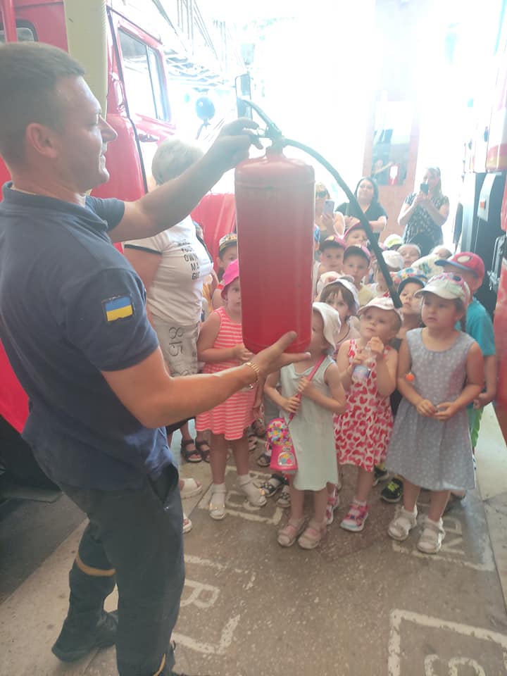 DrogMedia Рятувальники навчали дошкільнят техніки безпеки