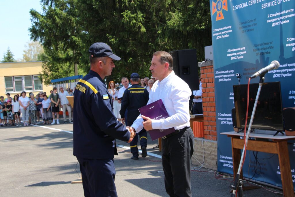 Дрогобицькі надзвичайники відсвяткували 6о-річчя створення підрозділу 3 DrogMedia Дрогобицькі надзвичайники відсвяткували 6о-річчя створення підрозділу