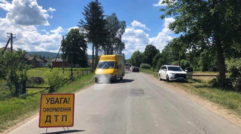DrogMedia У Нагуєвичах внаслідок ДТП загинула 11-річна дівчинка