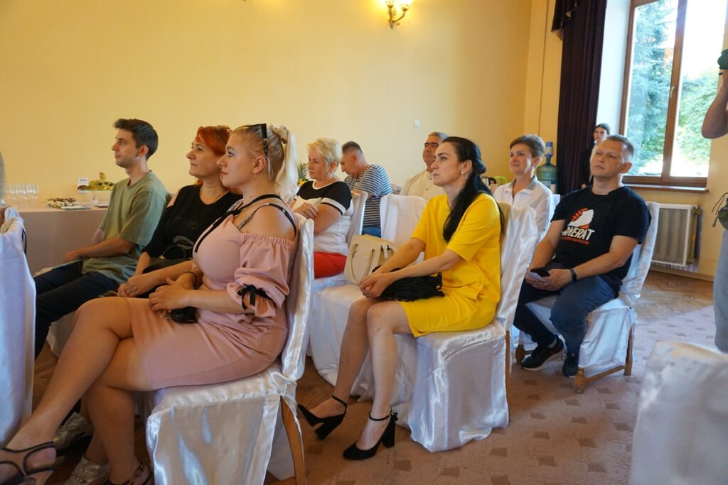 DrogMedia У Дрогобичі відбувся Благодійний аукціон на підтримку Батальйону ТРО ім.П.Сагайдачного. ФОТО