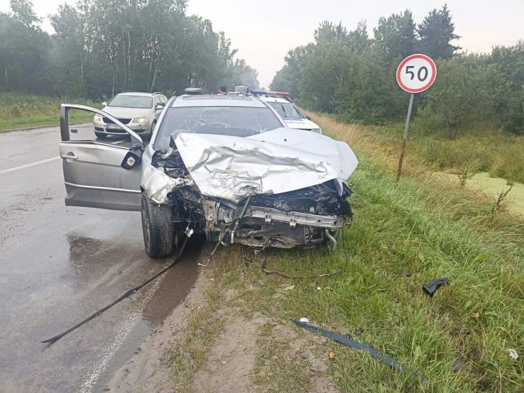 Внаслідок ДТП у Трускавці травмовані 5 осіб, серед яких дворічна дитина 4 DrogMedia Внаслідок ДТП у Трускавці травмовані 5 осіб, серед яких дворічна дитина