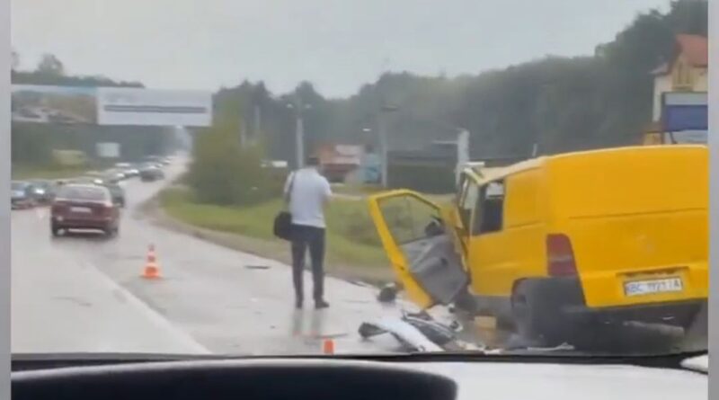 DrogMedia При в’їзді в Трускавець сталася потрійна ДТП