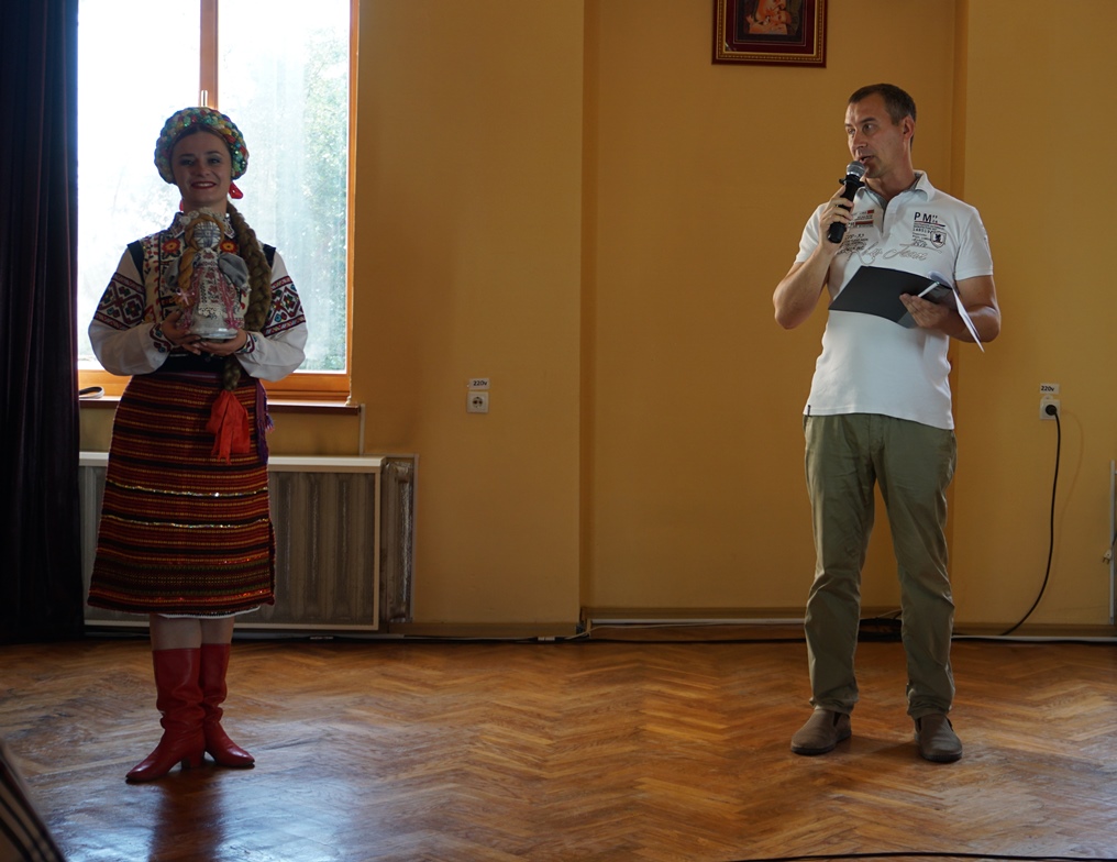 У Дрогобичі відбувся Благодійний аукціон на підтримку Батальйону ТРО ім.П.Сагайдачного. ФОТО 8 DrogMedia У Дрогобичі відбувся Благодійний аукціон на підтримку Батальйону ТРО ім.П.Сагайдачного. ФОТО