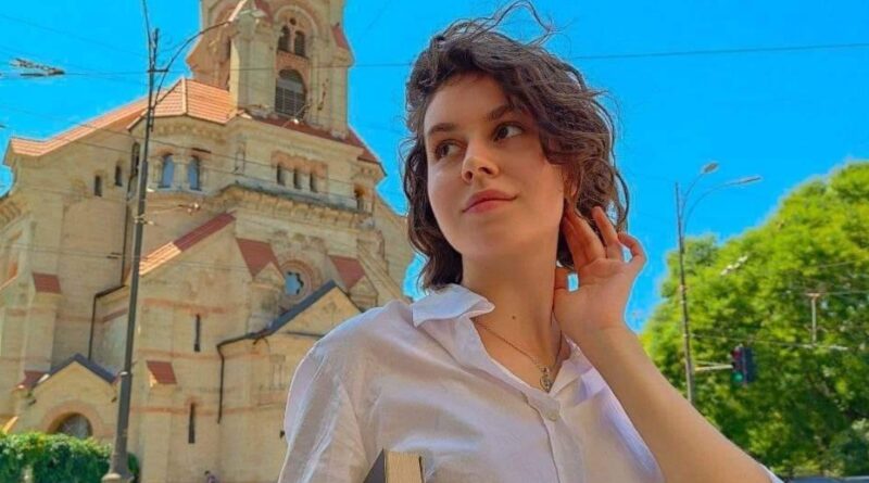 DrogMedia Випускниця з Любашівки здала НМТ на 600, незважаючи на близькість до фронту