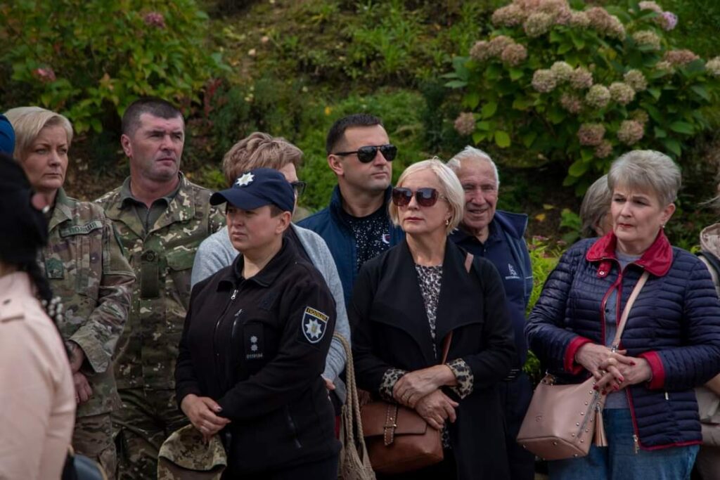 DrogMedia Трускавець велелюдно провів в останню путь 22-річного воїна Дмитра Сарновського