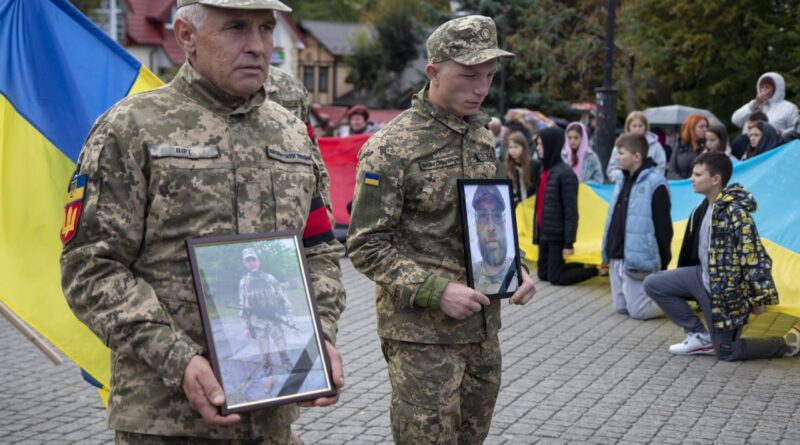 DrogMedia У Трускавці попрощалися із Героями Іваном Язом та Ігорем Шквирком