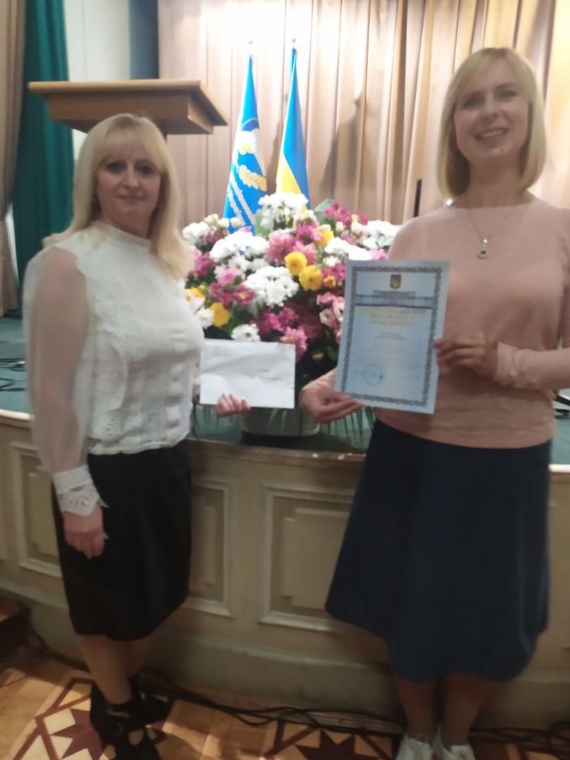 DrogMedia Кращих педагогів Дрогобицької громади нагороджено грамотами МОН, ЛОВА та міської ради