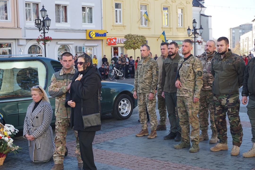 DrogMedia Дрогобич попрощався із Героєм Олегом Лєбєдєвим. ФОТО
