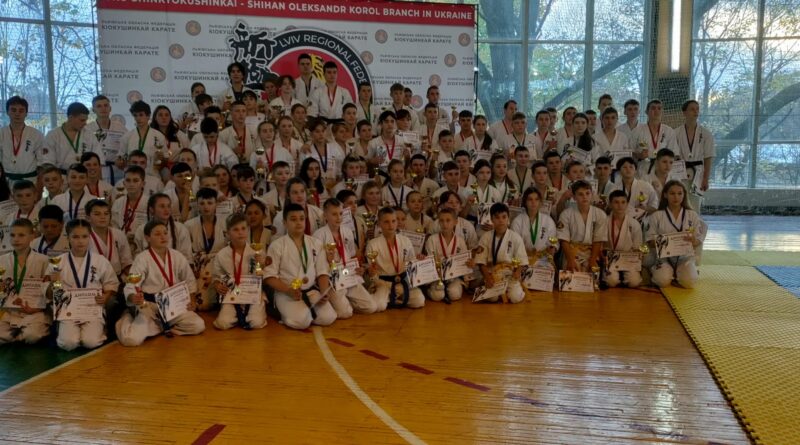 DrogMedia Дрогобицькі спортсмени - срібні призери Чемпіонату Львівщини з карате кіокушинкай