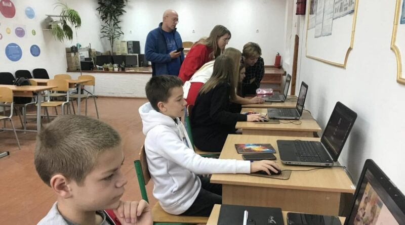 DrogMedia У Ясениці-Сільній відкрили Міжнародну дистанційну школу англійської мови