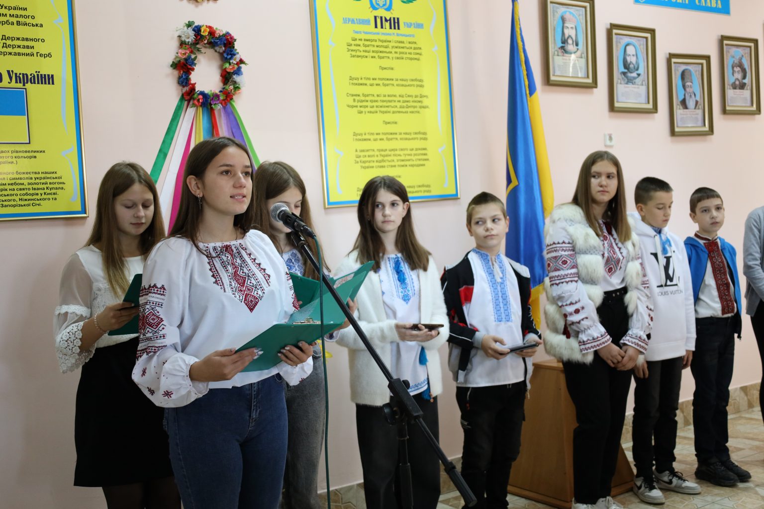 DrogMedia У Ясениці-Сільній відкрили Міжнародну дистанційну школу англійської мови