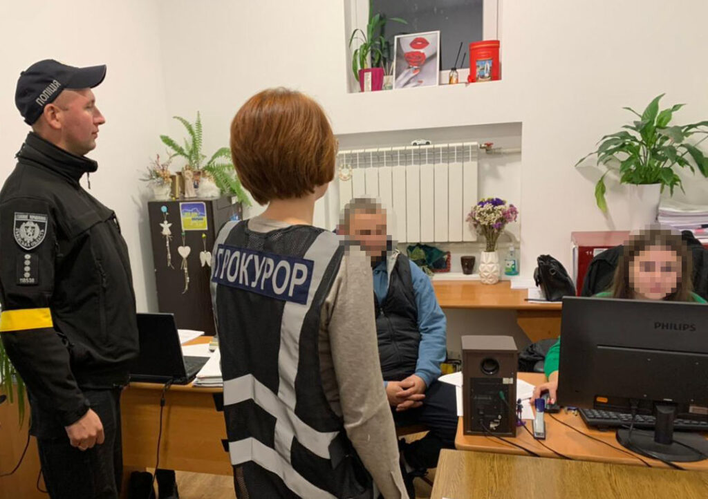 СБУ викрила дрогобичанина, який за 7 тис.дол. організовував втечу ухилянтів за кордон 4 DrogMedia СБУ викрила дрогобичанина, який за 7 тис.дол. організовував втечу ухилянтів за кордон