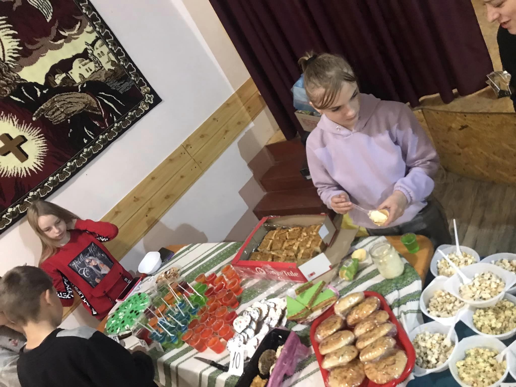 Учні із 4 шкіл Східницької громади зібрали на ярмарках для ЗСУ понад 50 тис.грн. 4 DrogMedia Учні із 4 шкіл Східницької громади зібрали на ярмарках для ЗСУ понад 50 тис.грн.