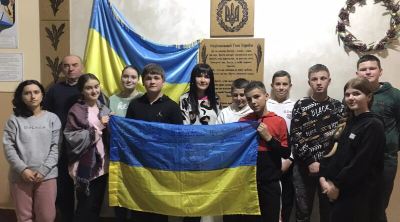 DrogMedia Учні школи села Дорожів зібрали на потреби ЗСУ понад 26 тис.грн.!