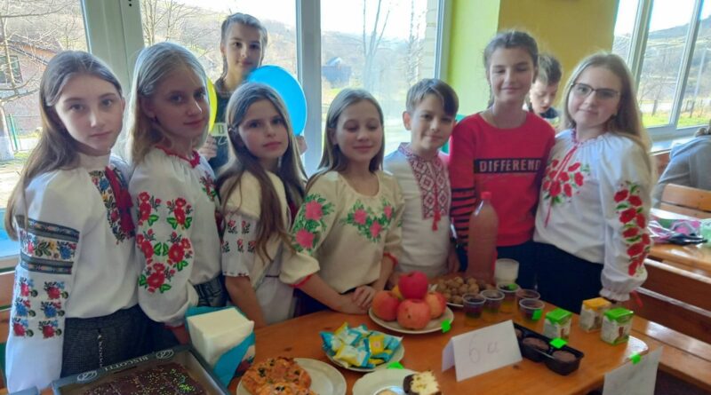 DrogMedia Учні школи села Опака зібрали понад 10 тис.грн. для ЗСУ
