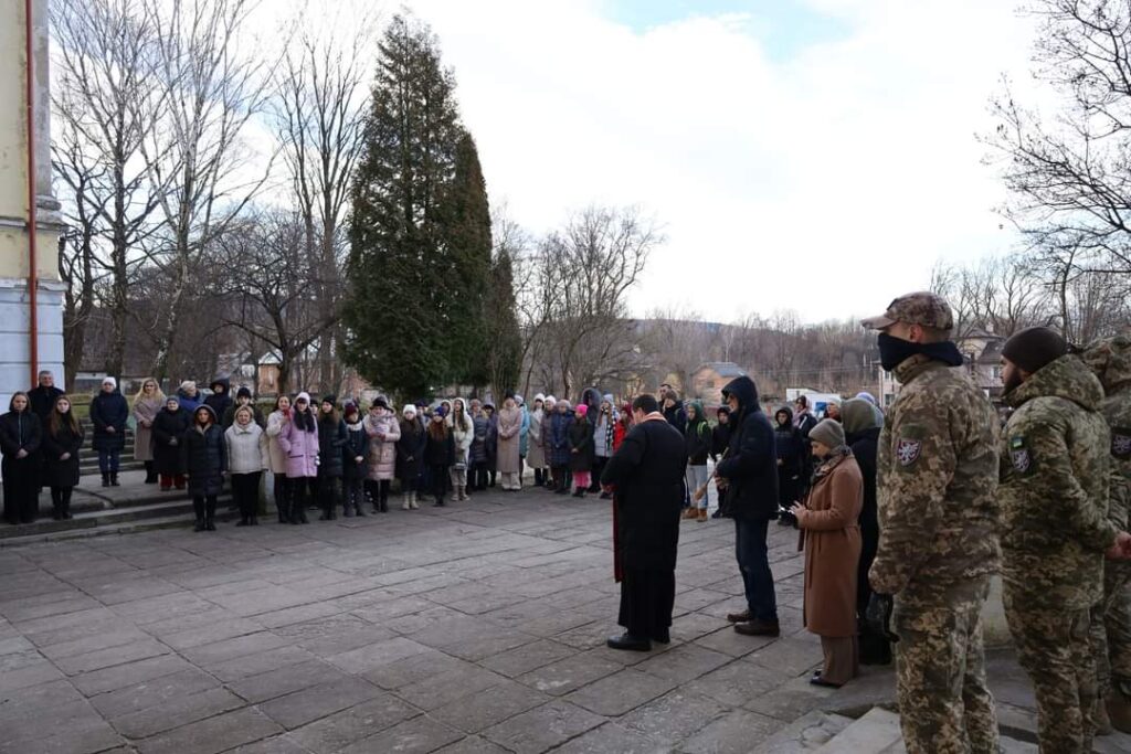 У Бориславі відкрили пам'ятну дошку полеглому Герою Юрію Багнію 6 DrogMedia У Бориславі відкрили пам'ятну дошку полеглому Герою Юрію Багнію