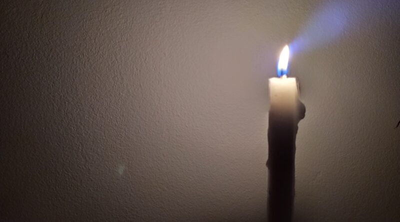 DrogMedia На Дрогобиччині через загорання від свічки чоловік отримав 50% опіків тіла