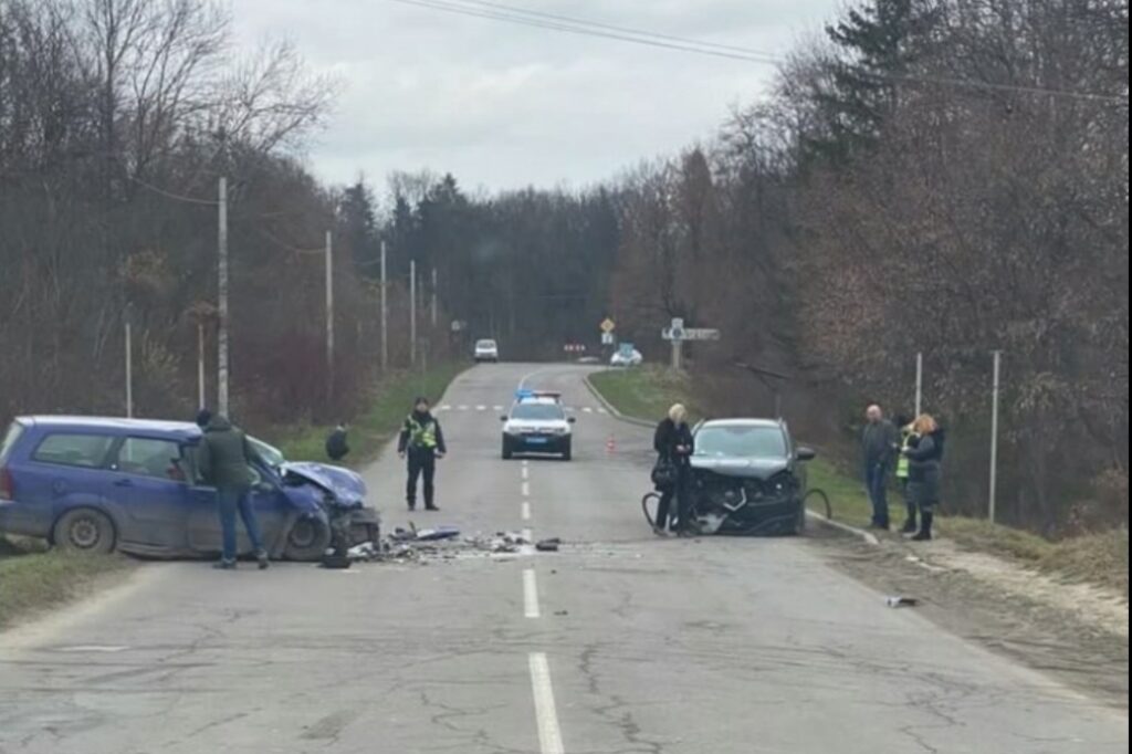 ДТП на автодорозі Дрогобич-Трускавець 3 DrogMedia ДТП на автодорозі Дрогобич-Трускавець