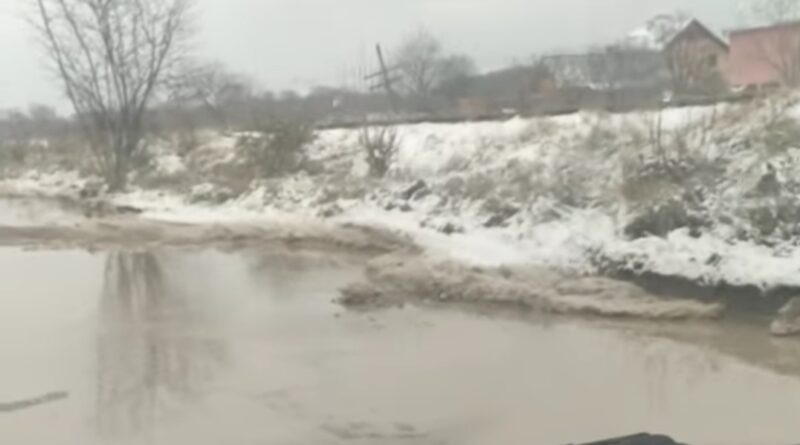 DrogMedia Вулиця Б.Хмельницького в Дрогобичі стала викликом для водіїв. ФОТО