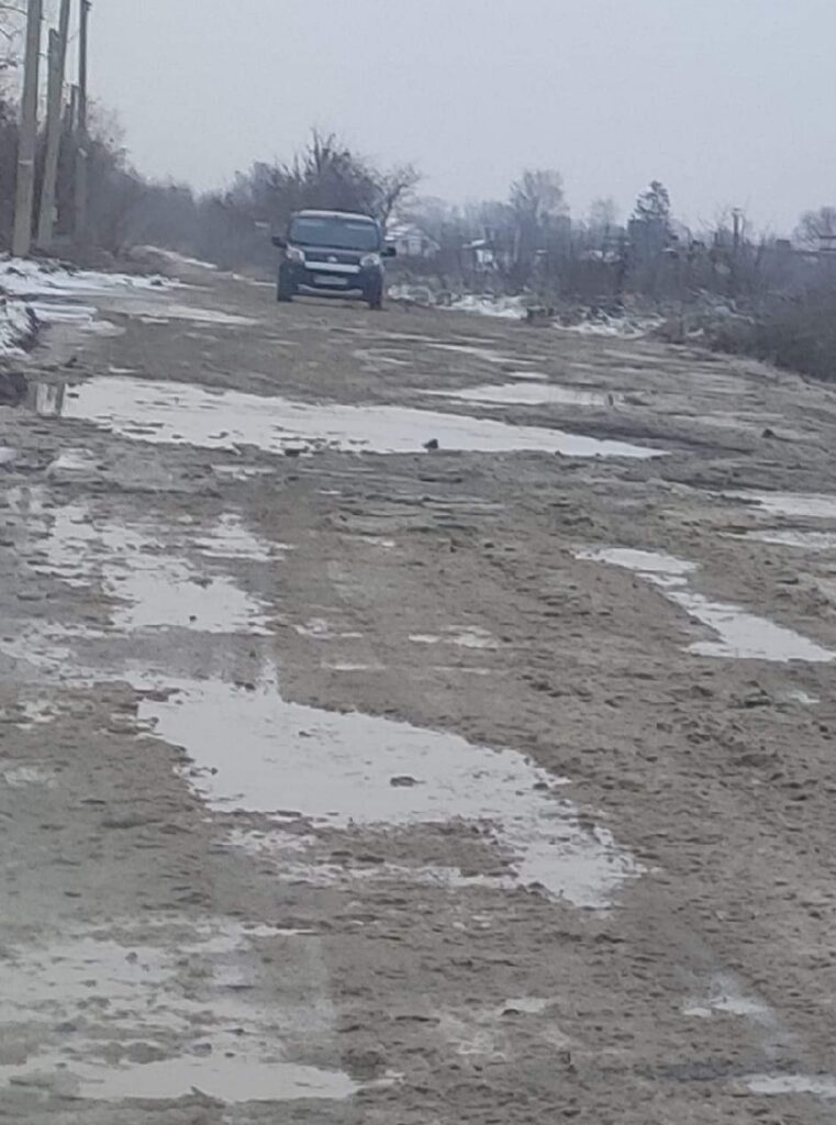 DrogMedia Вулиця Б.Хмельницького в Дрогобичі стала викликом для водіїв. ФОТО