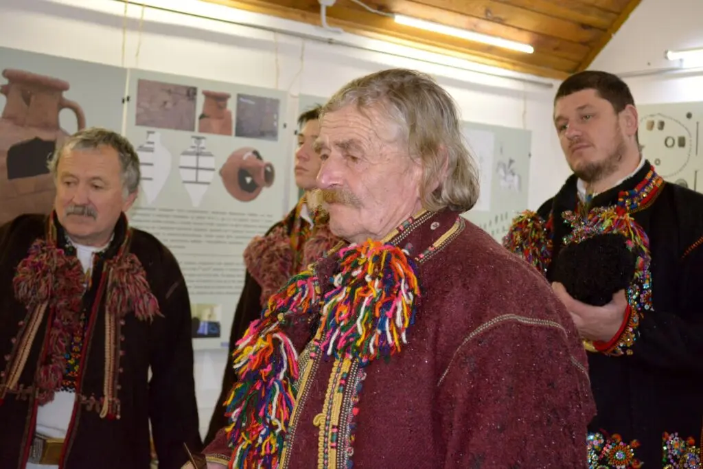 У Нагуєвичі з колядою завітали гуцули з Криворівні. ВІДЕО. ФОТО 3 У Нагуєвичі з колядою завітали гуцули з Криворівні