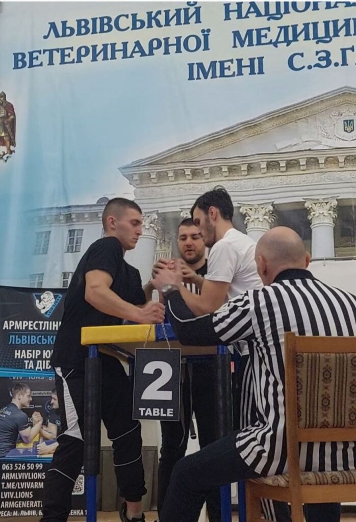 DrogMedia Юні спортсмени Східницької громади вибороли 6 нагород на чемпіонаті області за армреслінгу. ФОТО