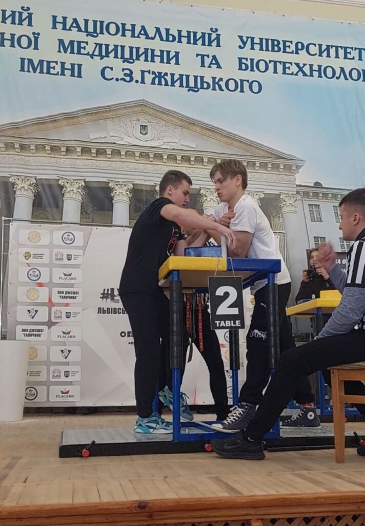 DrogMedia Юні спортсмени Східницької громади вибороли 6 нагород на чемпіонаті області за армреслінгу. ФОТО