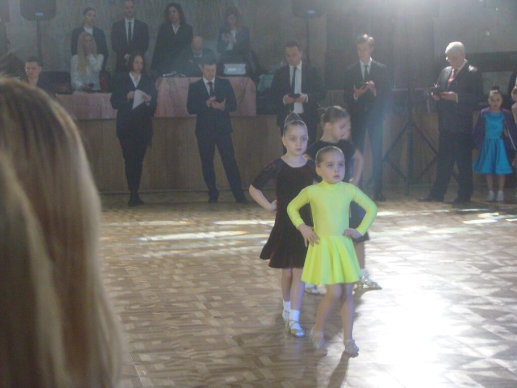 DrogMedia Учасники студії бального танцю “SWAY” Бориславського МПК - призери всеукраїнських змагань