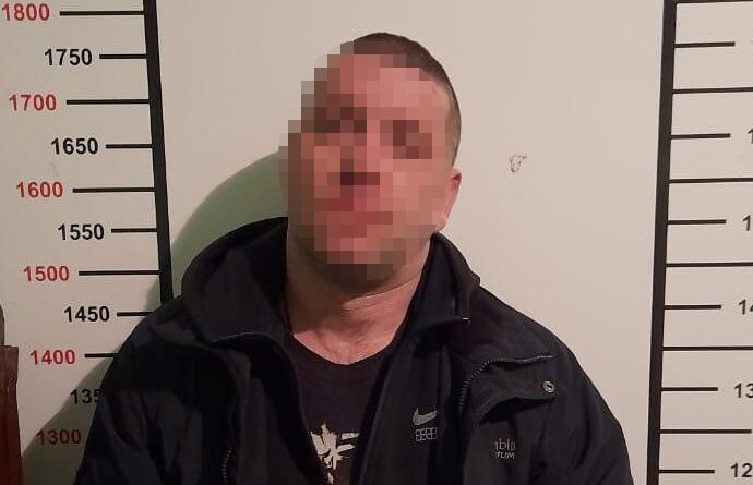 DrogMedia У Трускавці чоловік погрожував гранатою клієнтам автозаправки