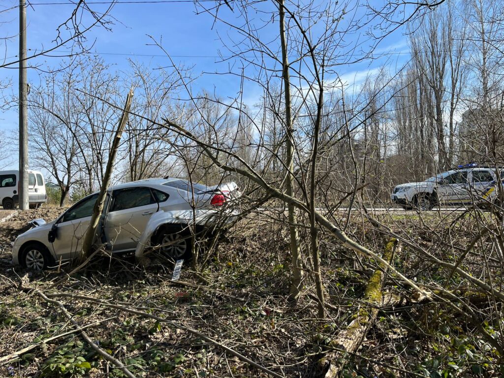 У Трускавці внаслідок ДТП травмований пасажир – поліцейські затримали нетверезого водія 2 DrogMedia У Трускавці внаслідок ДТП травмований пасажир – поліцейські затримали нетверезого водія