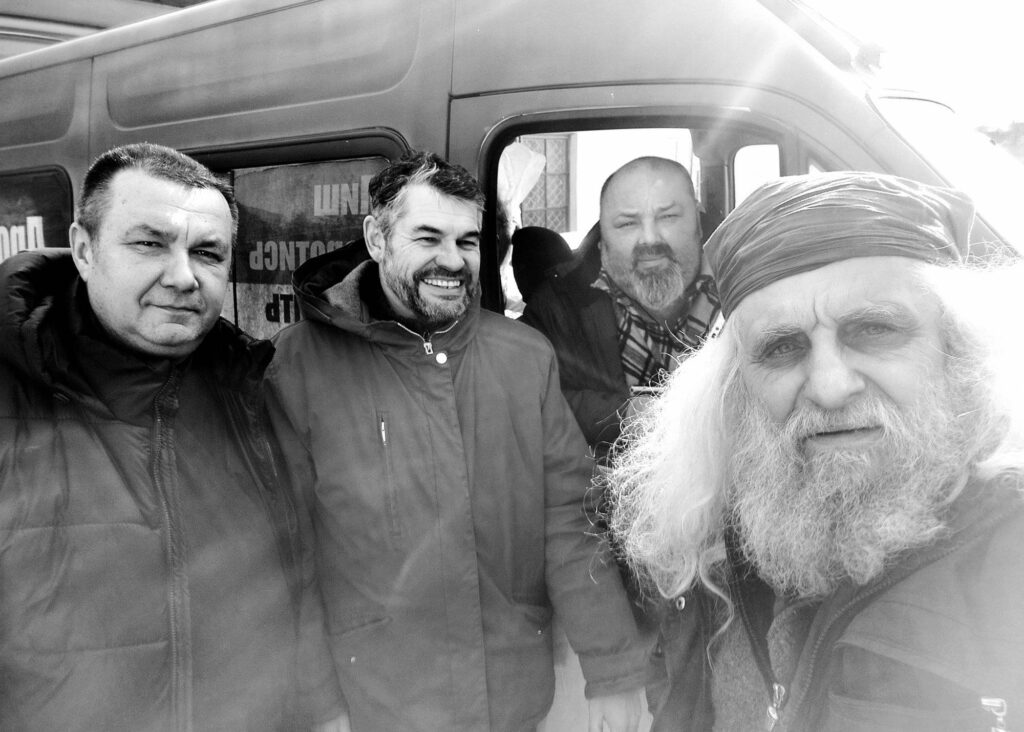 Лев Скоп: "Мої ікони воїни розхапують і питають ще, тож я малюю безперестанку" 7 DrogMedia Лев Скоп: "Мої ікони воїни розхапують і питають ще, тож я малюю безперестанку"