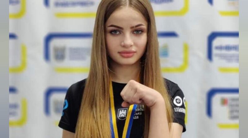 DrogMedia Іванна Фецяк із Залоктя виборола дві медалі на чемпіонаті України з армреслінгу і поїде на Чемпіонат Європи!