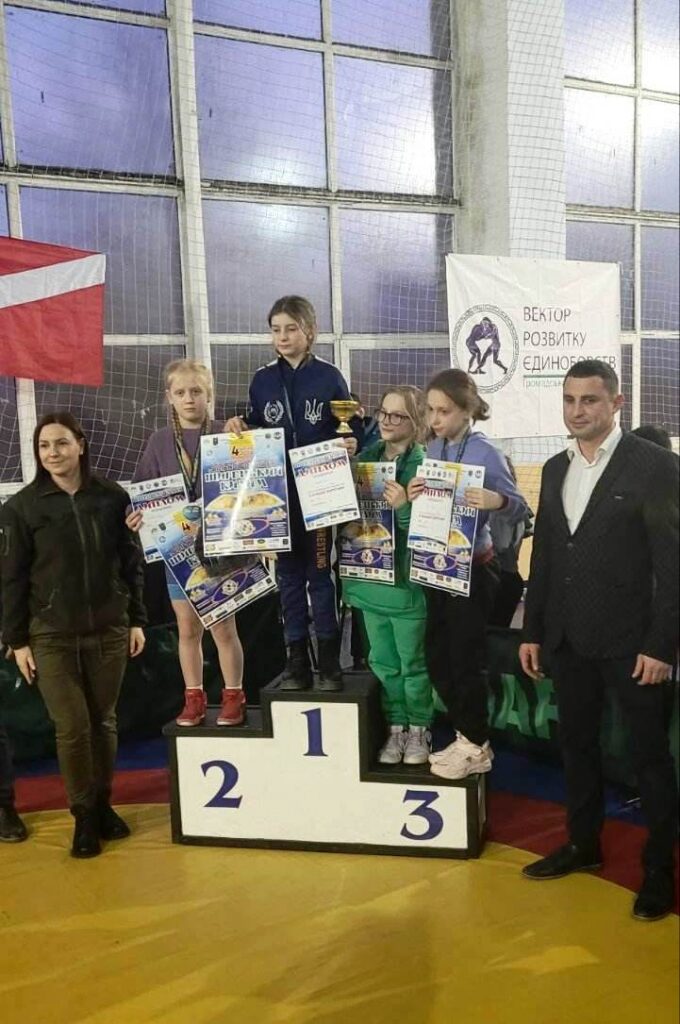 DrogMedia Трускавчанки вибороли три призові місця на Всеукраїнському турнірі з вільної боротьби