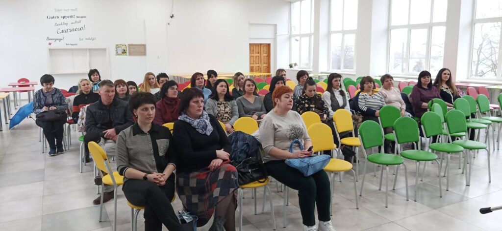 Бориславські учні проводитимуть хіміко-біологічні дослідження на новітньому обладнанні 2 DrogMedia Бориславські учні проводитимуть хіміко-біологічні дослідження на новітньому обладнанні