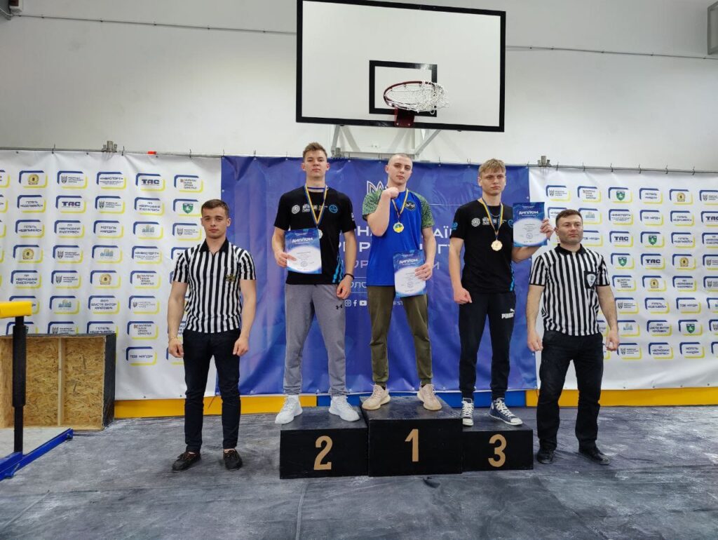 Іванна Фецяк із Залоктя виборола дві медалі на чемпіонаті України з армреслінгу і поїде на Чемпіонат Європи! 3 DrogMedia Іванна Фецяк із Залоктя виборола дві медалі на чемпіонаті України з армреслінгу і поїде на Чемпіонат Європи!