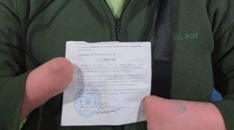 DrogMedia Дрогобичанин без кистей та з протезами на ногах отримав повістку. В МО прокоментували подібного роду ситуації