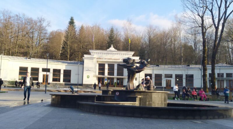 DrogMedia У Трускавці за збут психотропів взяли під варту місцевого мешканця