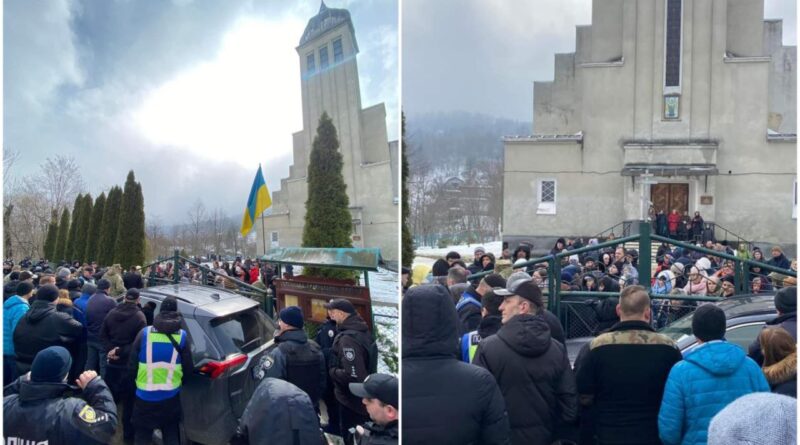 DrogMedia У Бориславі мешканці вимагають в церкви московського патріархату перейти в ПЦУ