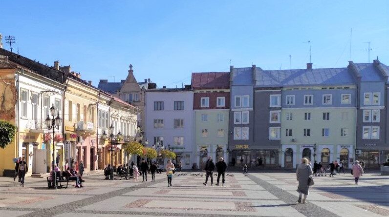 DrogMedia Дрогобичанин сяде на 5 років за крадіжку продуктів в магазині "Сім-23"