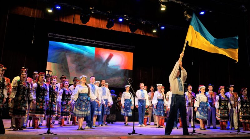 DrogMedia Ансамбль «Верховина» зібрав 26 тис. грн на антидронову рушницю для воїнів
