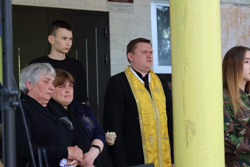 DrogMedia У Бориславі відкрили пам'ятну дошку полеглому Герою Володимиру Вітку
