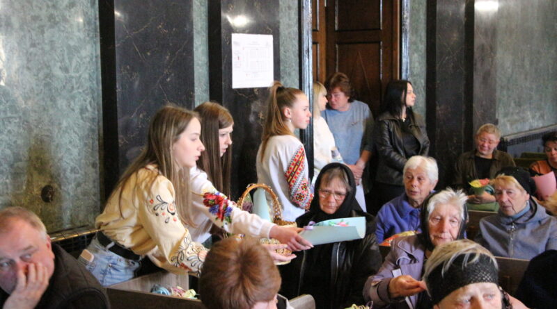 DrogMedia В Дрогобицькій громаді вшанували матерів полеглих та зниклих безвісти Героїв