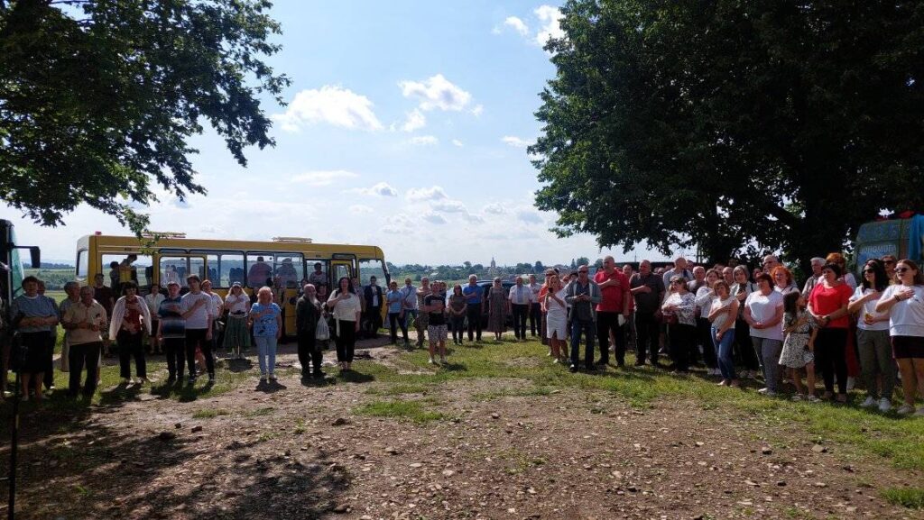 У Пантеоні Героїв у Новошичах освятили ікони Лева Скопа та презентували волонтерський бофон 4 DrogMedia У Пантеоні Героїв у Новошичах освятили ікони Лева Скопа та презентували волонтерський бофон