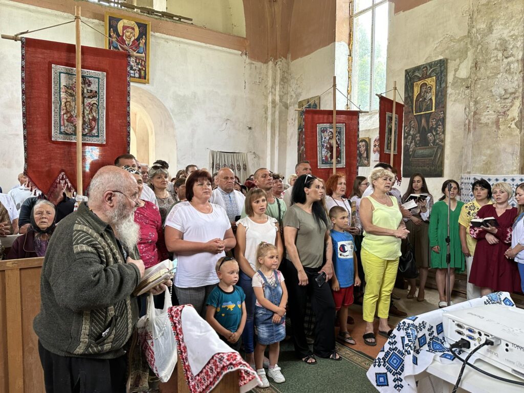 У Пантеоні Героїв у Новошичах освятили ікони Лева Скопа та презентували волонтерський бофон 2 DrogMedia У Пантеоні Героїв у Новошичах освятили ікони Лева Скопа та презентували волонтерський бофон