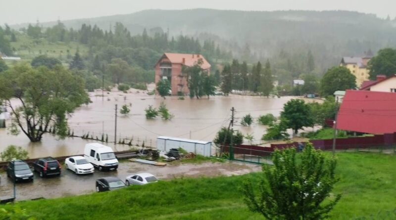 DrogMedia Поблизу Східниці перекрито рух! Задіяні всі екстрені служби. ВІДЕО